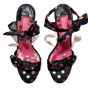 Betsey Johnson Lanica Sandal Navy Heel EUC